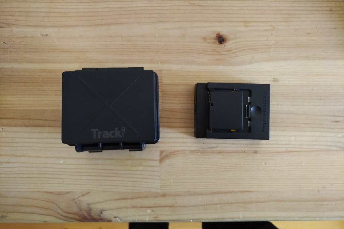 The waterproof box and battery extender